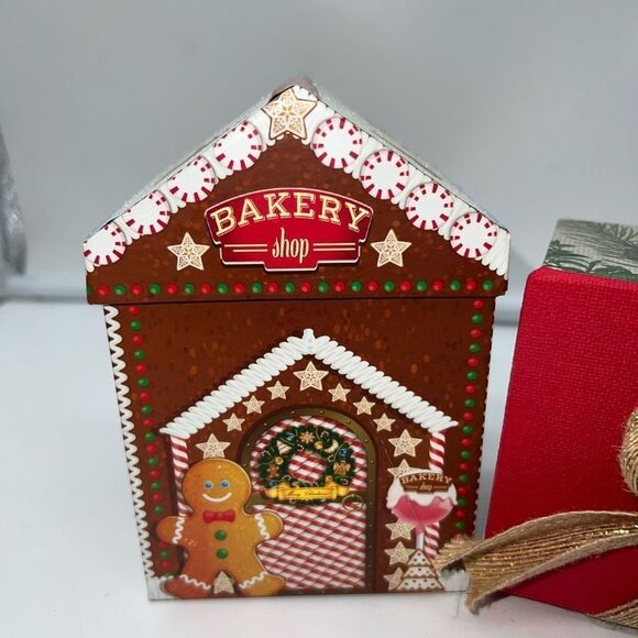 Set of Two Decorative Gift Boxes. - Picture 2 of 14